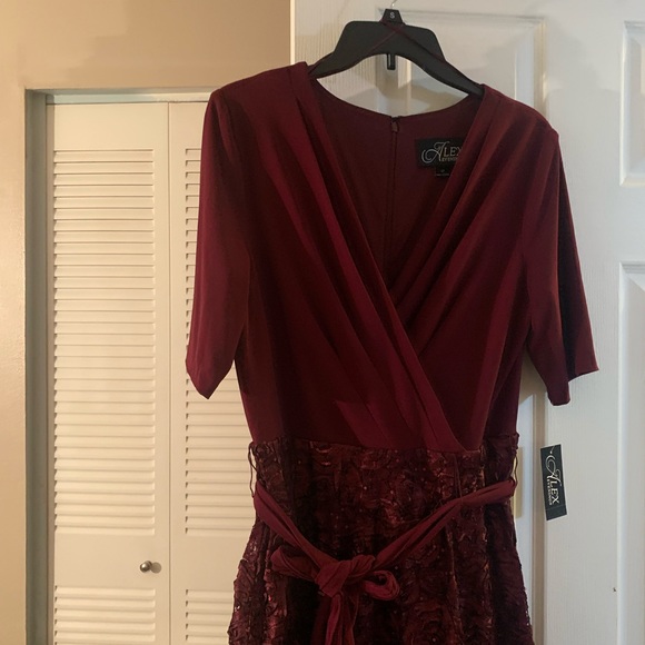 ALEX EVENING MERLOT WRAP DRESS, Size 12 NWT. - Picture 2 of 6